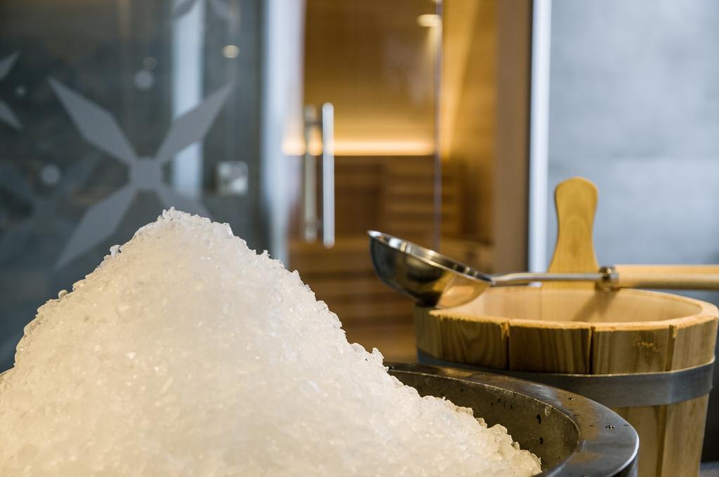 Gasthof Goldener Fisch Lienz Ngoại thất bức ảnh
