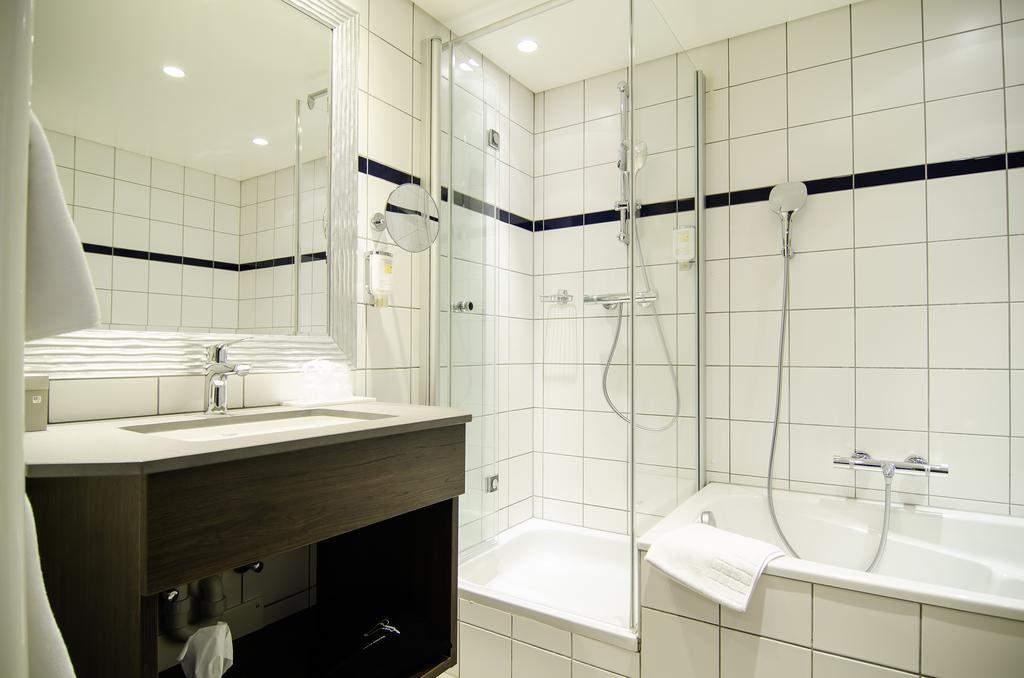 Gasthof Goldener Fisch Lienz Ngoại thất bức ảnh